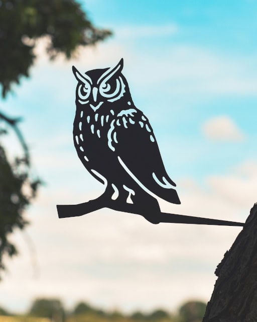 Great Horned Owl Black Tree Spike - thumbnail