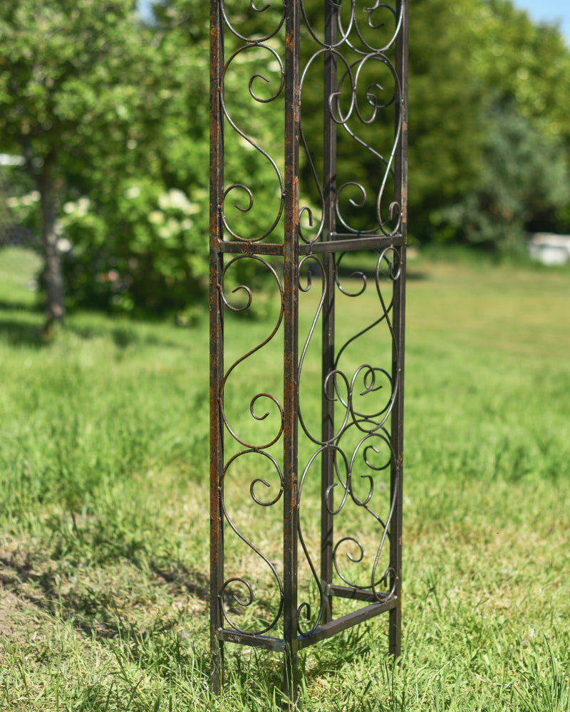 Close up of the lacquered base