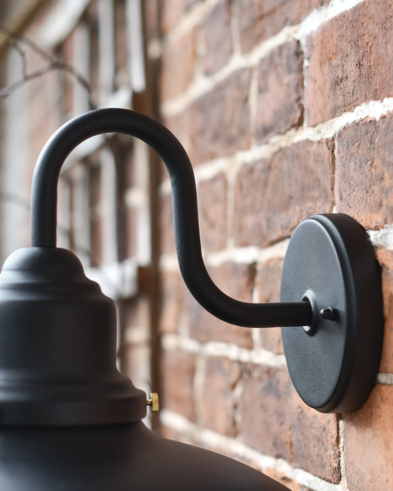 Detailed view of of the obscure bracket arm