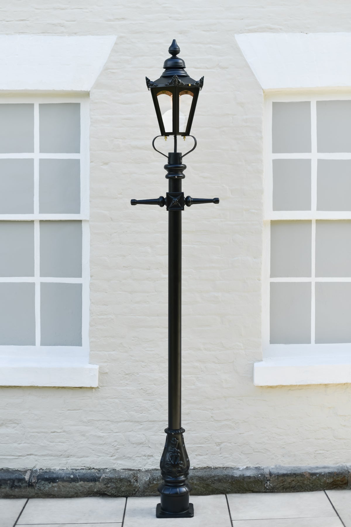 Head on view of the hexagonal 'Louisa' lamp post