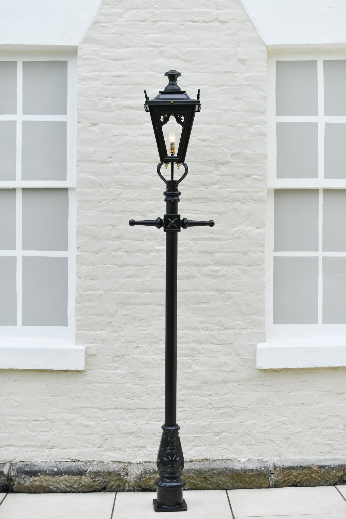 The 'Midnight Beacon' Gothic Lamp Post in situ