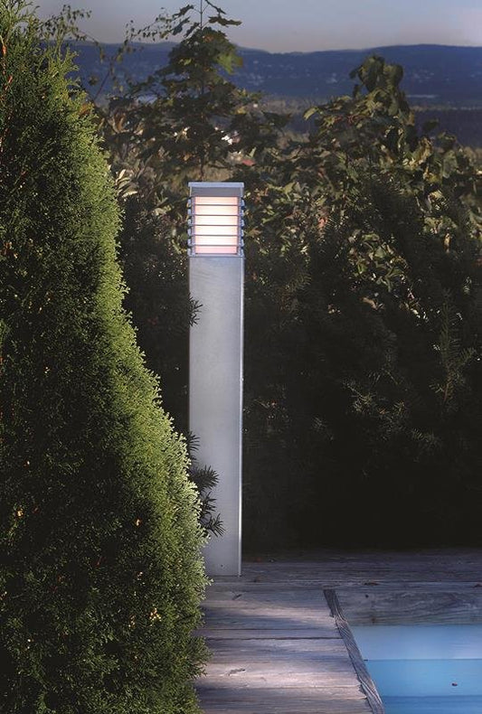Heavy Duty Squared Driveway Bollard Light