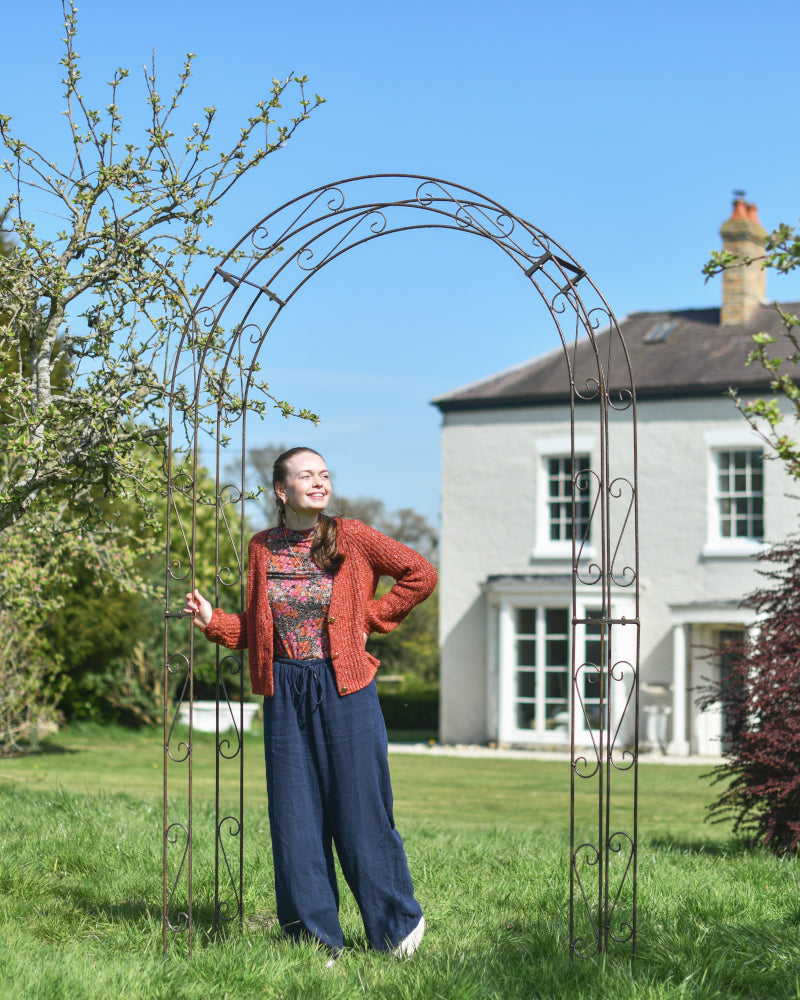 Life size scale of the 'Heawood' Scrolled Lacquered Rose Arch