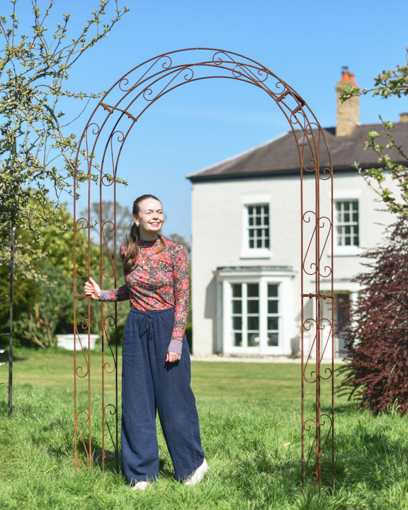 Life size scale of the 'Heawood' Scrolled Rustic Rose Arch