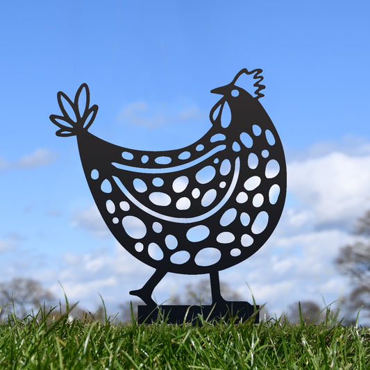 Clucking Hen Garden Sheet Steel Spike Sculpture In Black