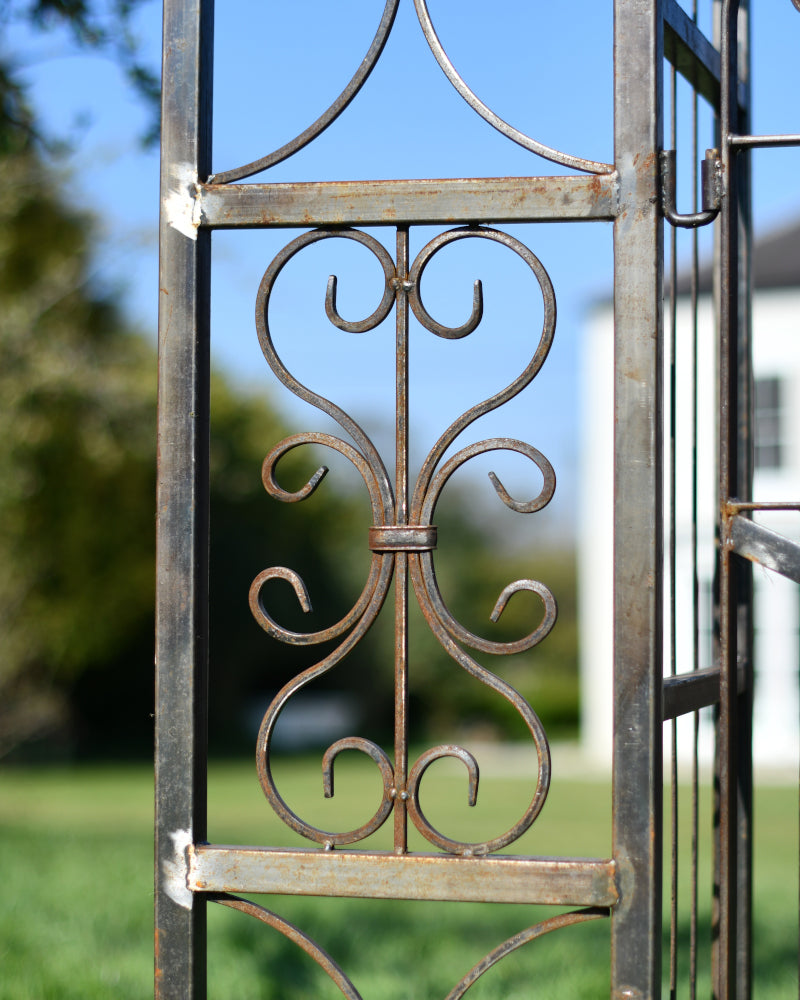 View of the ornate scrolling on the perimeter 