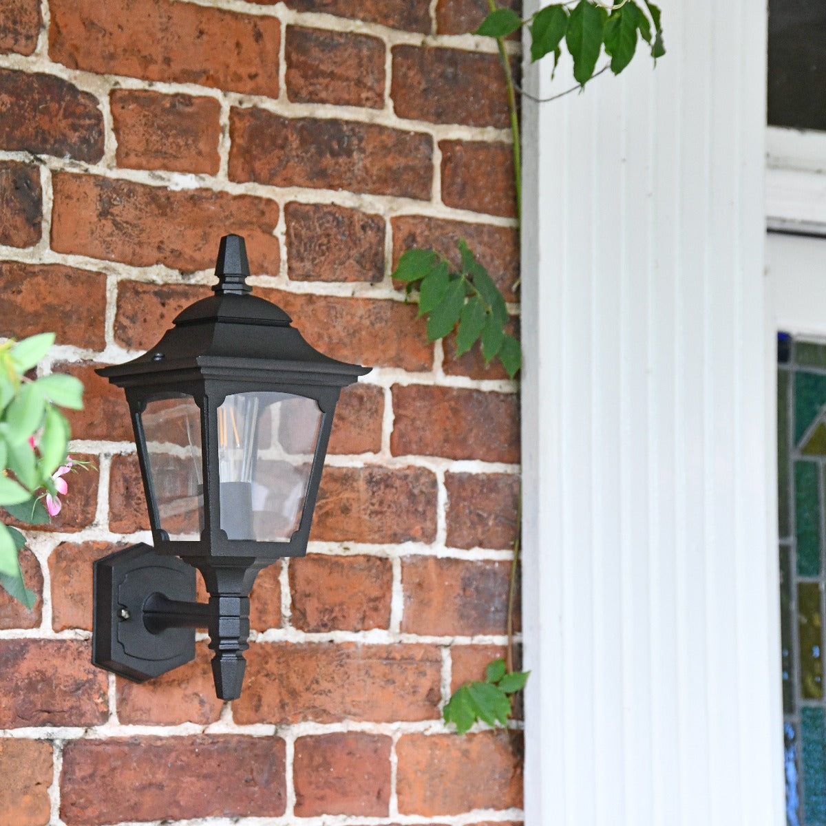 "Hoddlesden" Traditional Black Wall Lantern