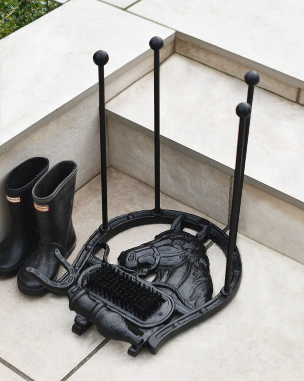 'Caballo' Black Horse Boot Cleaner And Stand
