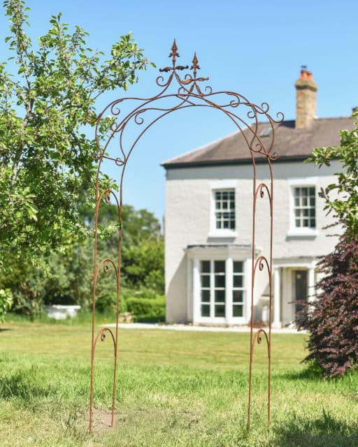 'Hutton' Rustic Rose Arch