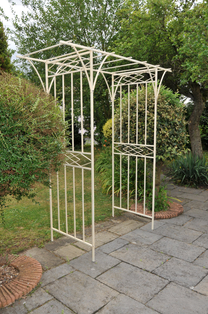 Side view of the diamond embossed rose arch