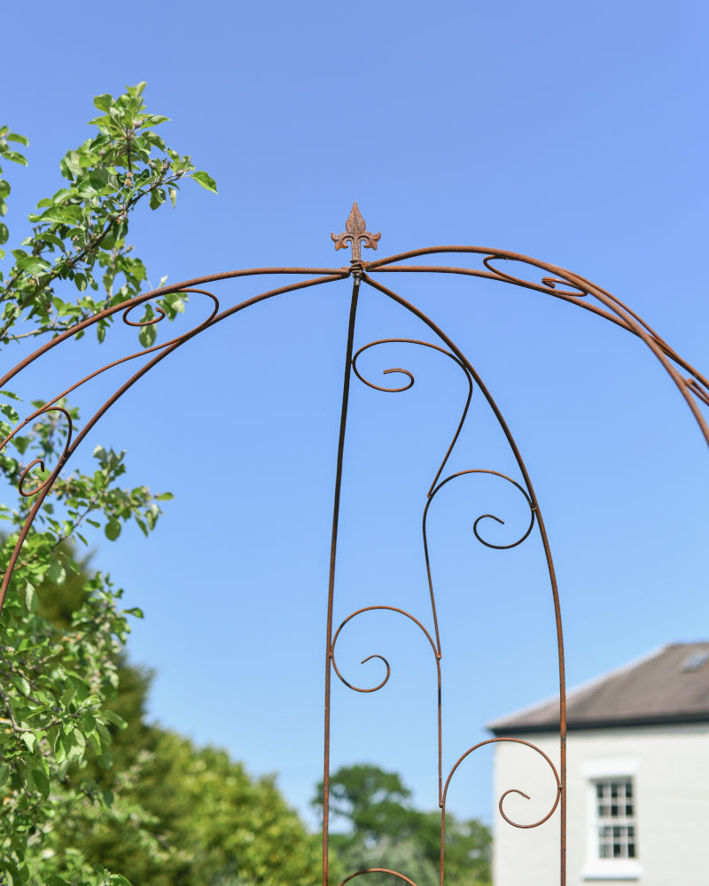 Magnfied view of the decorated rustic gazebo