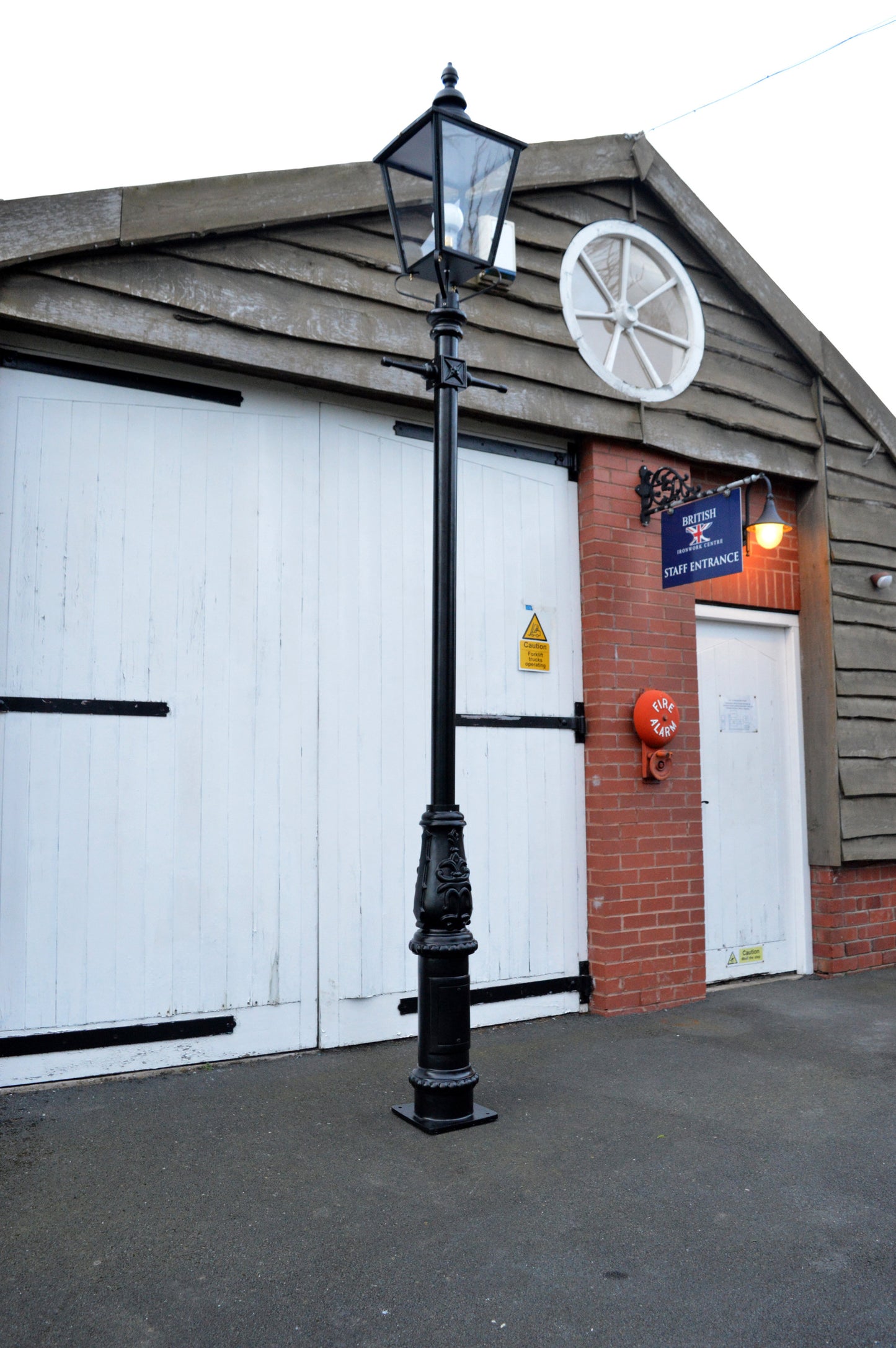 Large Cambridge Lamp Post Set 