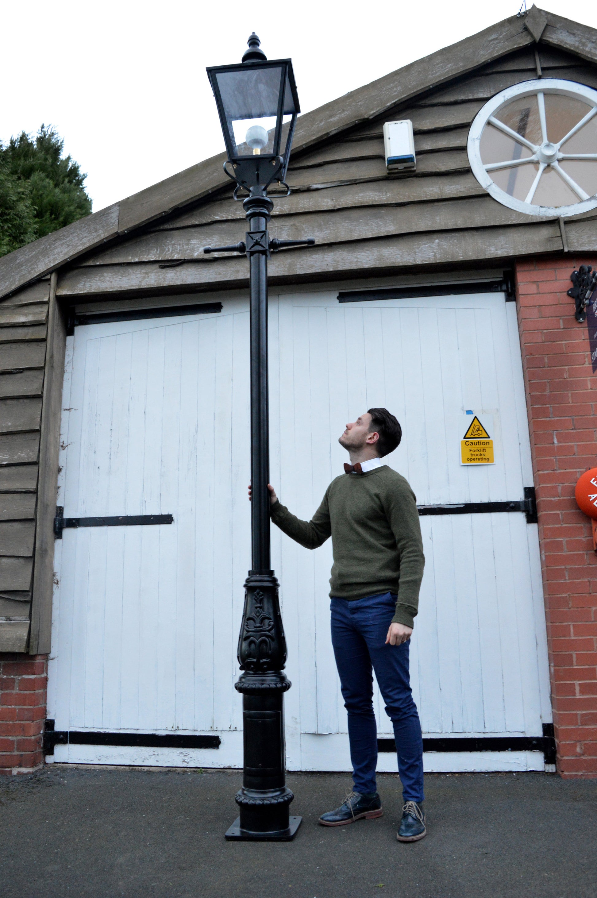 Large Cambridge Lamp Post Set 