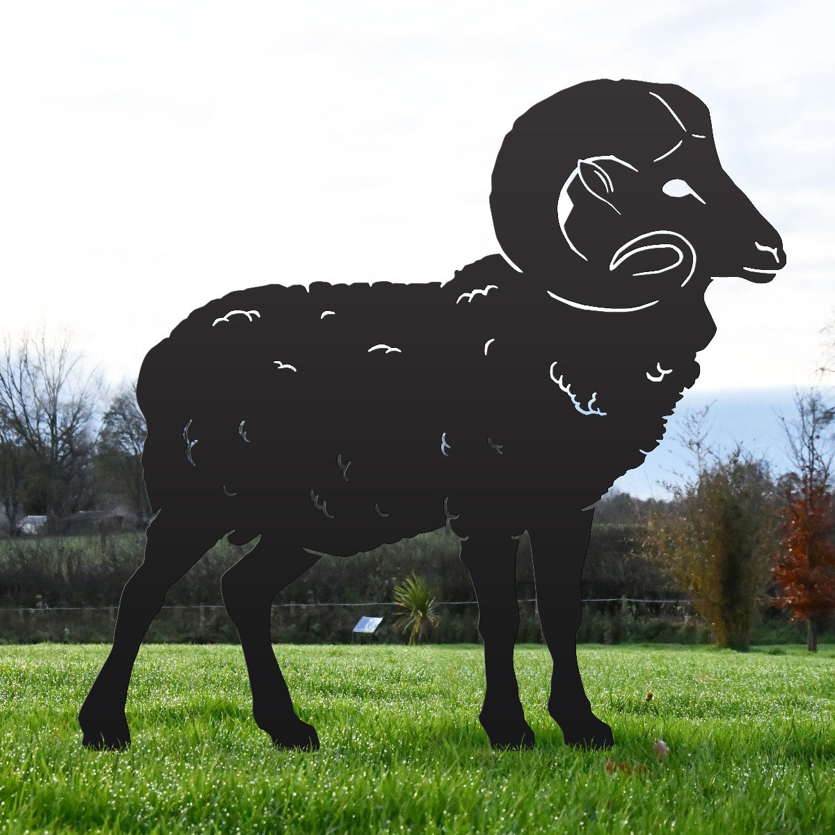 Ram Garden Sheet Steel Silhouette In Black