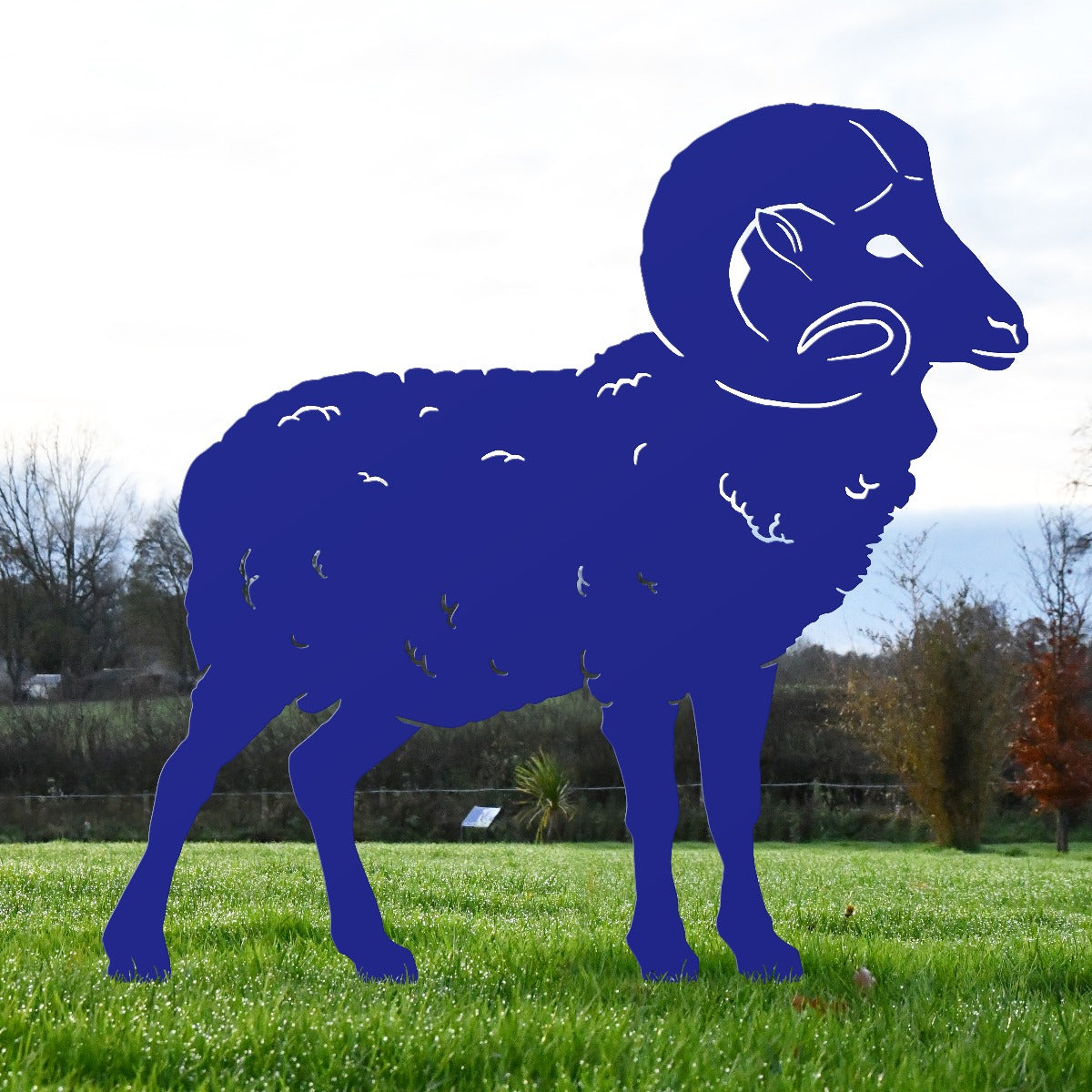 Ram Garden Sheet Steel Silhouette In Blue