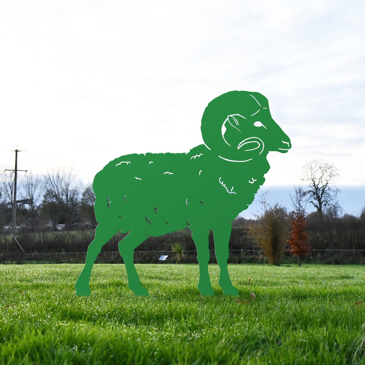 Ram Garden Sheet Steel Silhouette In Green