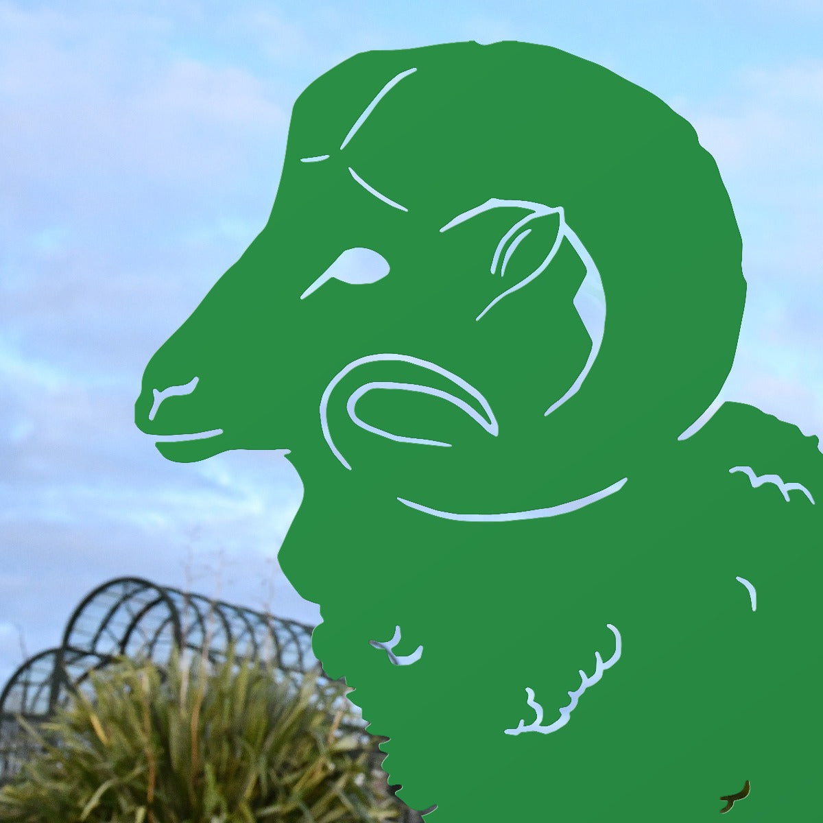 Ram Garden Sheet Steel Silhouette In Green