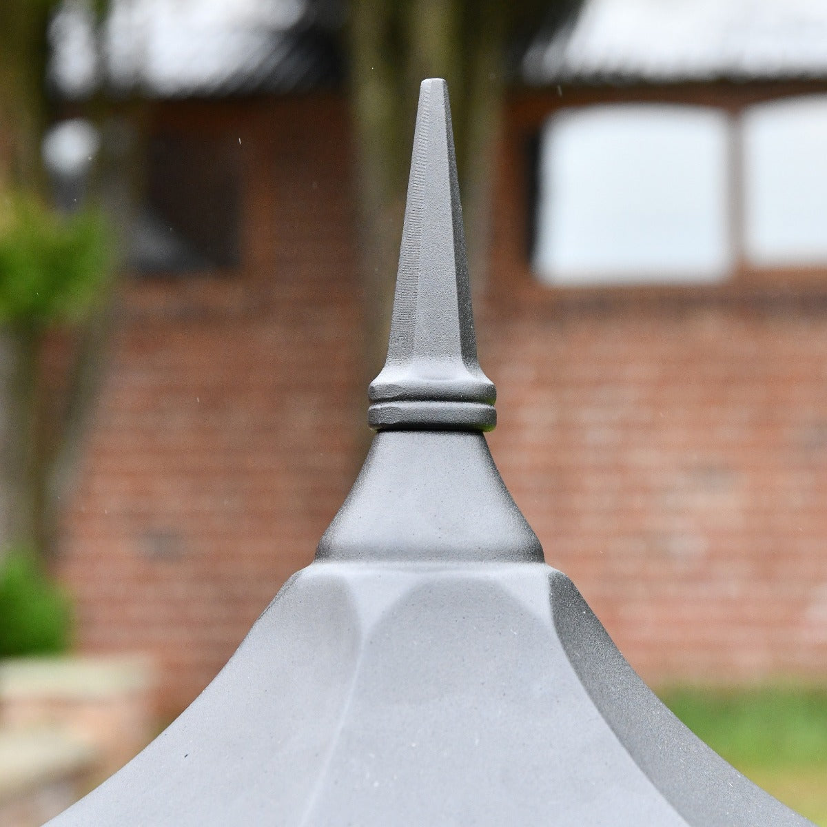 Large Traditional Hexagonal Pillar Light