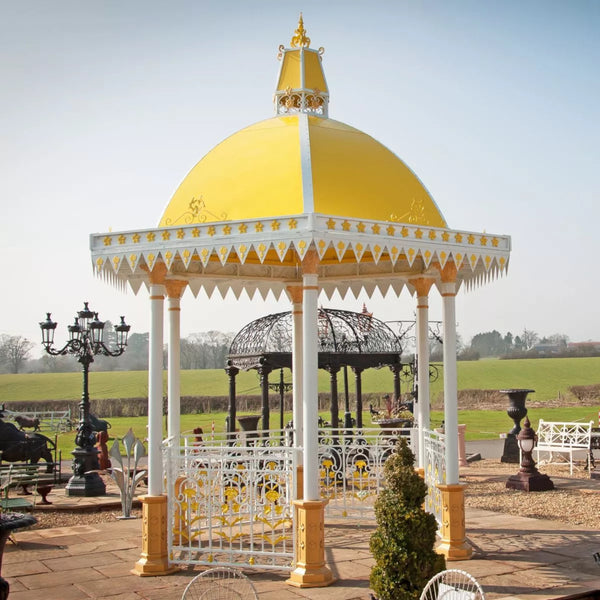 'Sawston' Yellow And White Pavilion