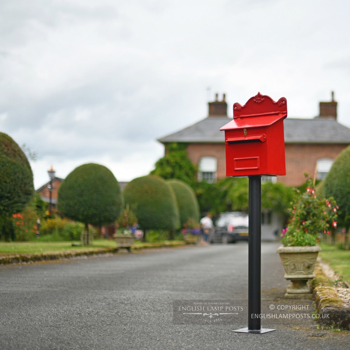 Red Cambourne Secure Parcel Box On Stand