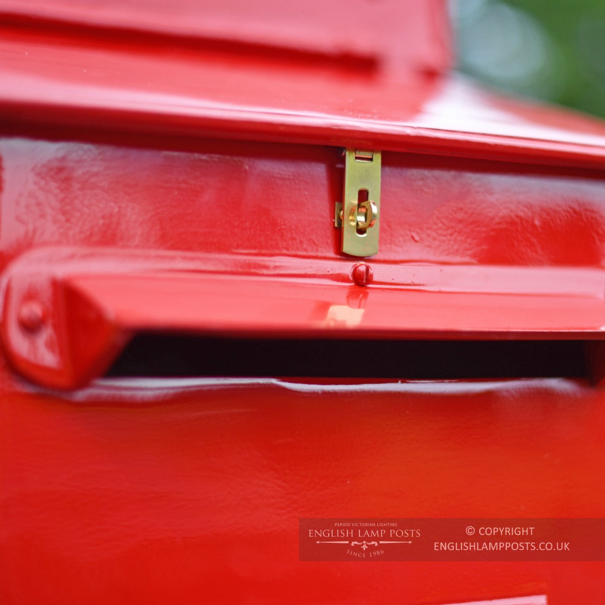 Red Cambourne Secure Parcel Box On Stand