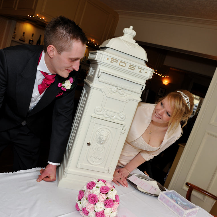 'The Lincoln' White Freestanding Pillar Box