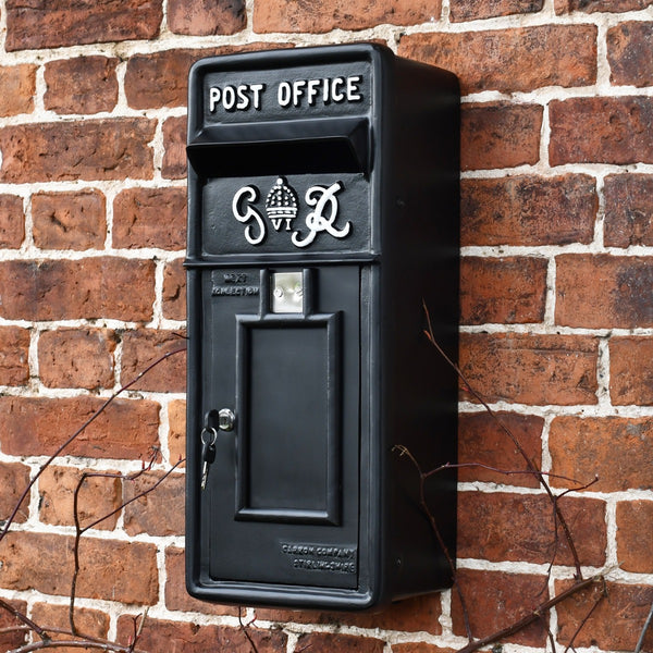 Black & White Slim King George Wall Mounted Post Box
