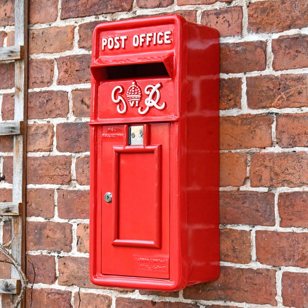 Red Slim King George Wall Mounted Post Box