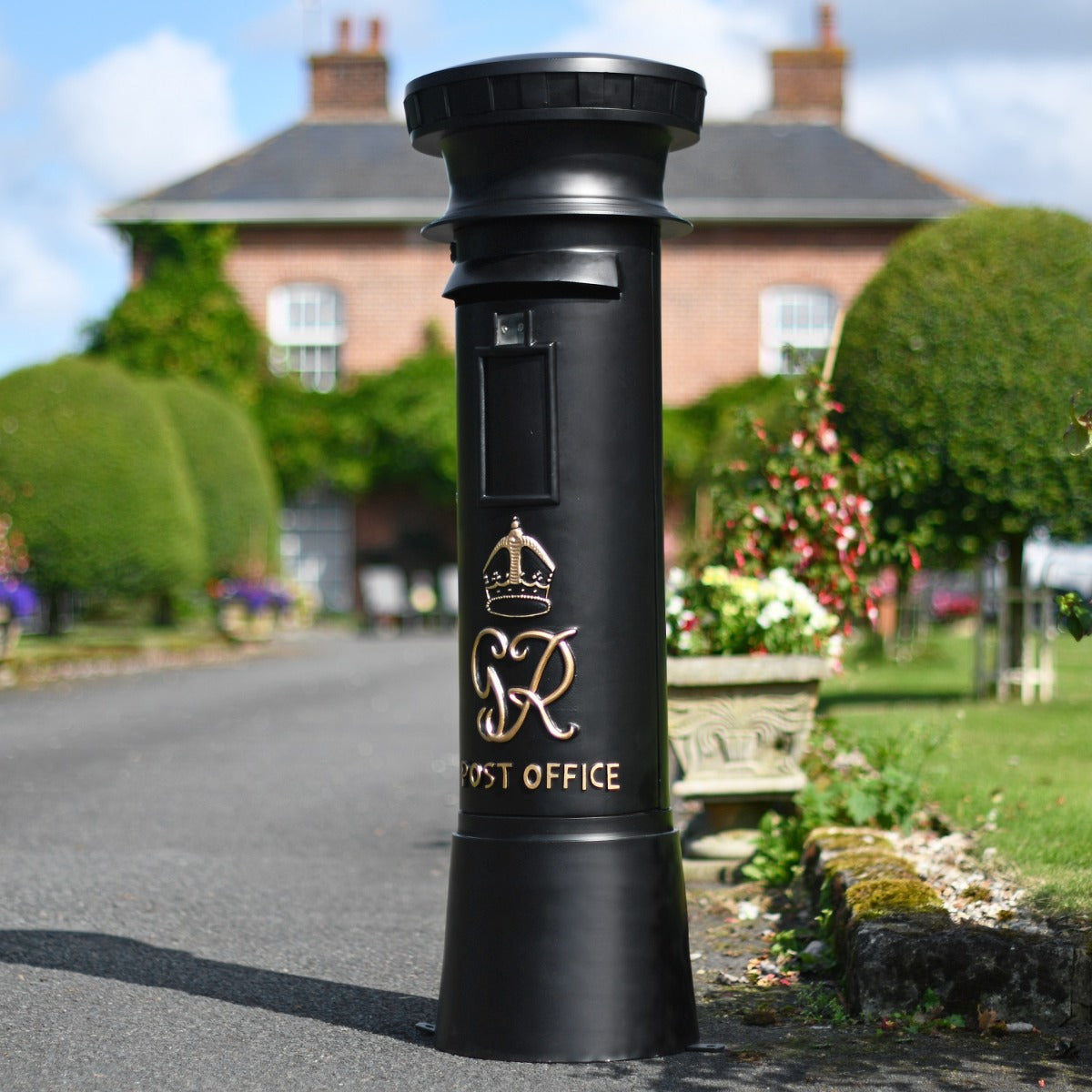 Traditional GR Pillar Post Box in Black 