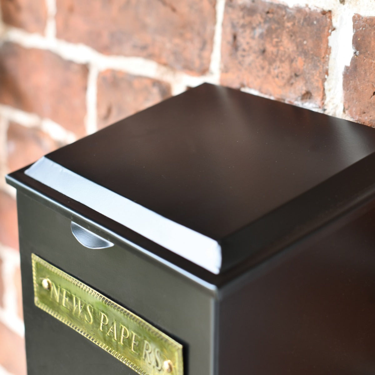 Close up of top on Redhill Newspaper Box with Brass Plaque 