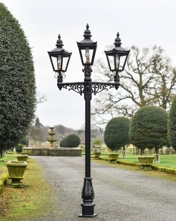 'Chippenham' Traditional Triple Headed Lamp Post - 2M