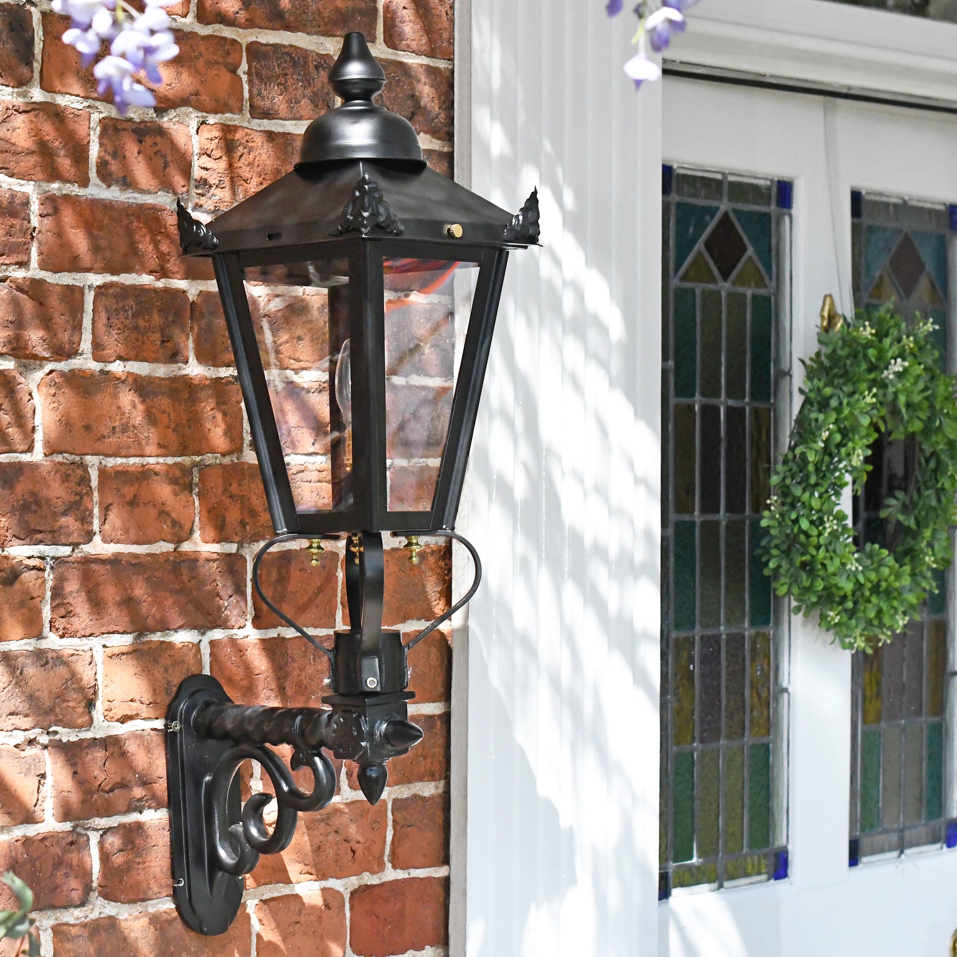 Exterior black wall mounted traditional garden wall light