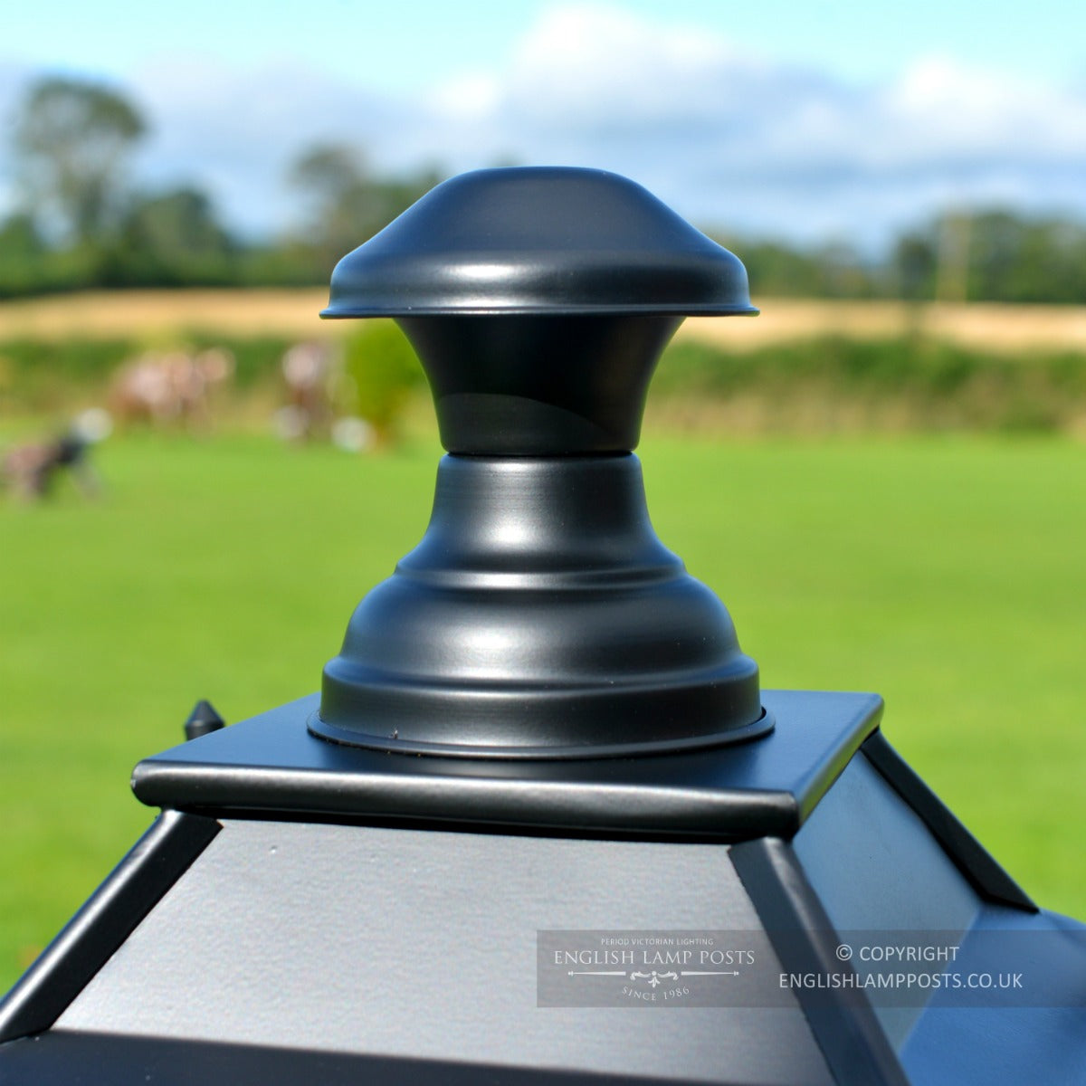 BLACK CANTERBURY ENTRANCE PILLAR LIGHT - 81CM