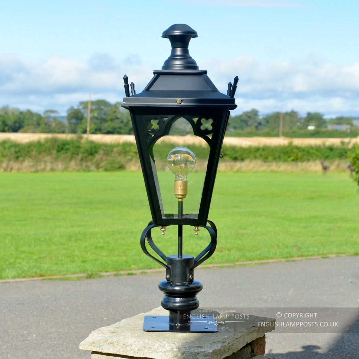 BLACK CANTERBURY ENTRANCE PILLAR LIGHT - 81CM