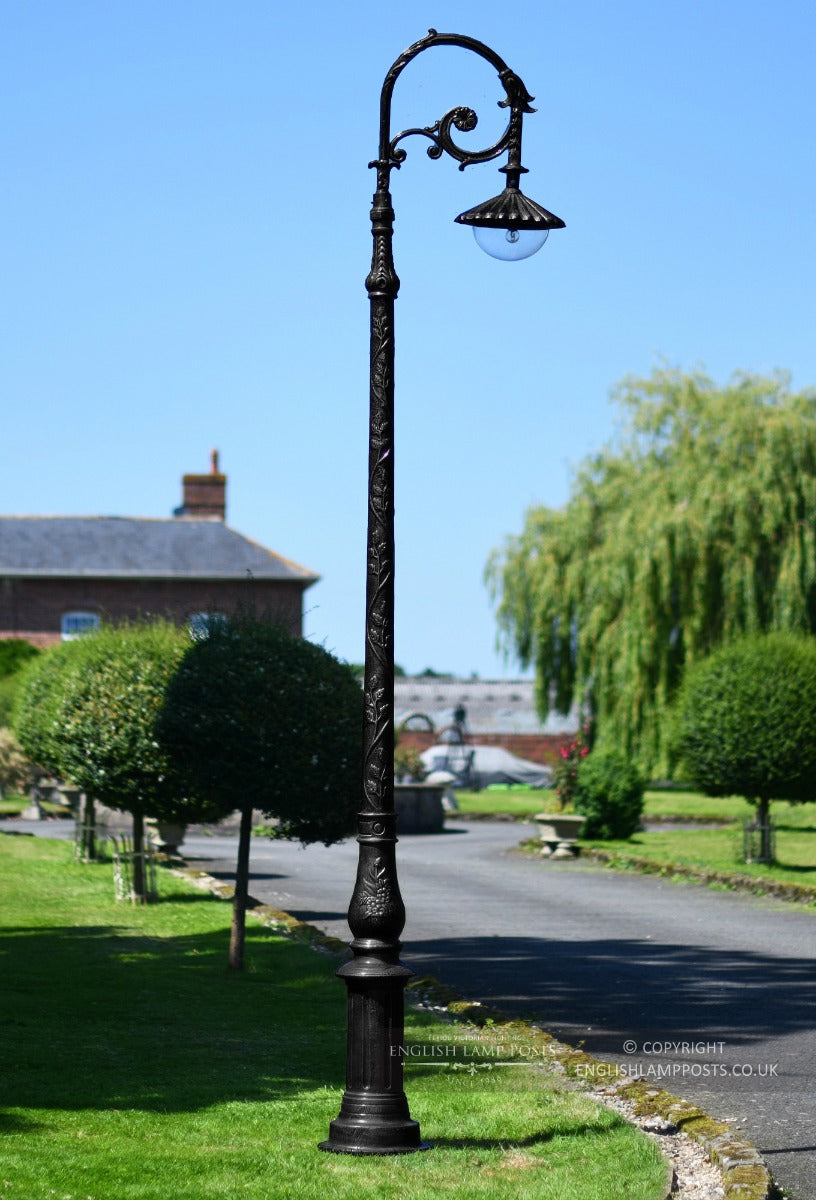 3m Antique Black Cast Iron Traditional Lamp Post