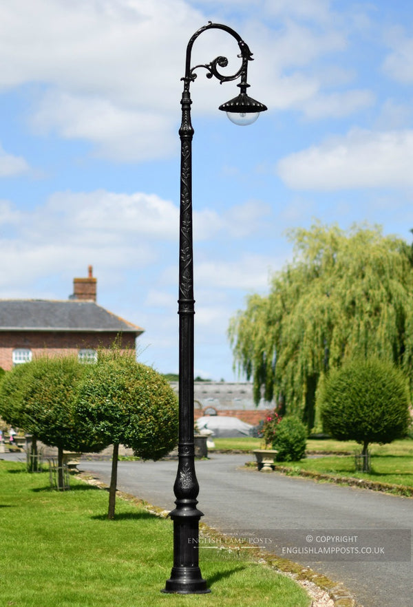 3.5m Antique Black Deluxe Traditional Lamp Post