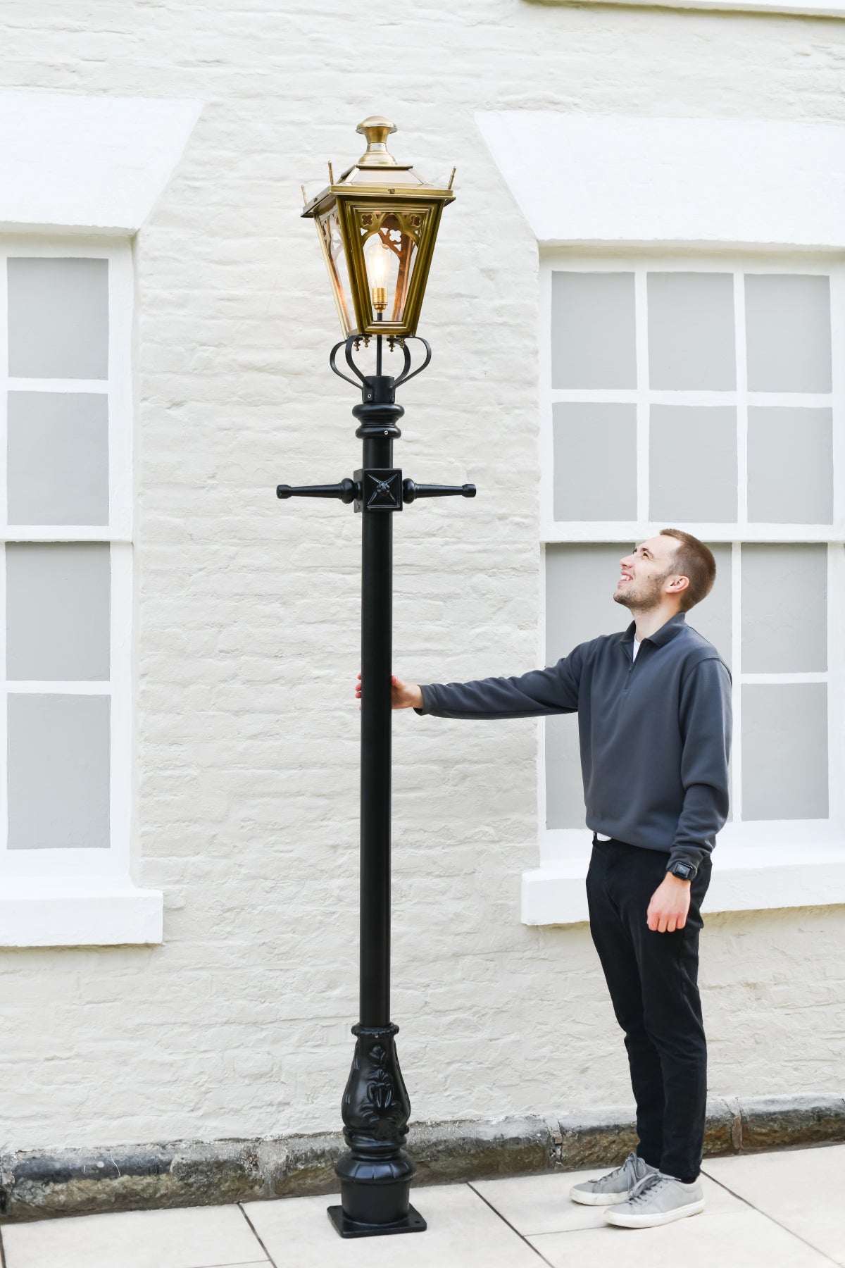 Life size scale of the Antique Brass 'Aurora' Lamp Post