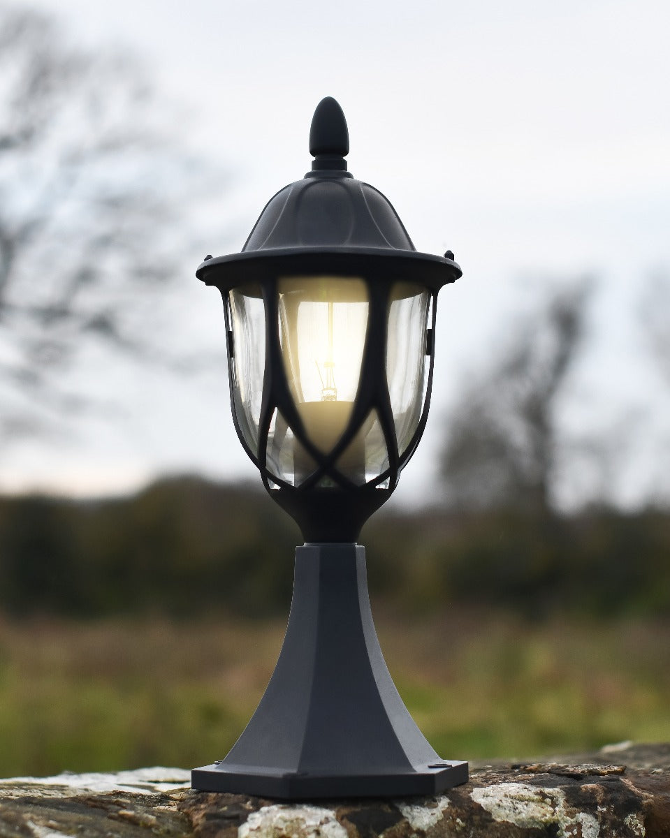 maria pillar light bulb