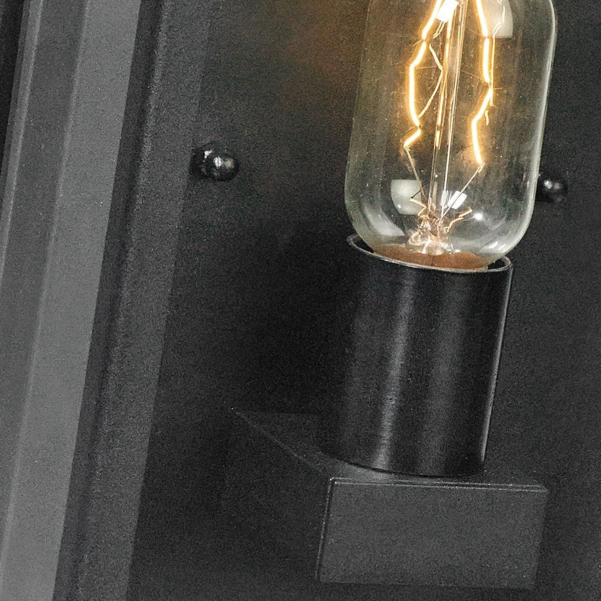 reine half wall light detail 2