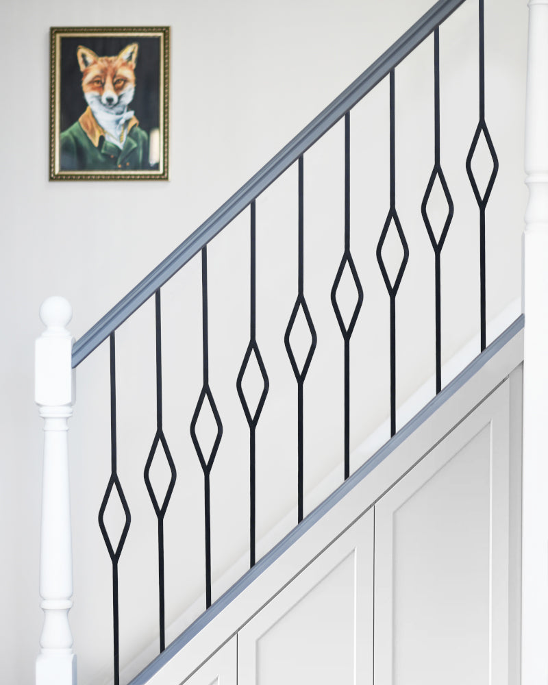 'Madingley' Diamond Stair Spindle 