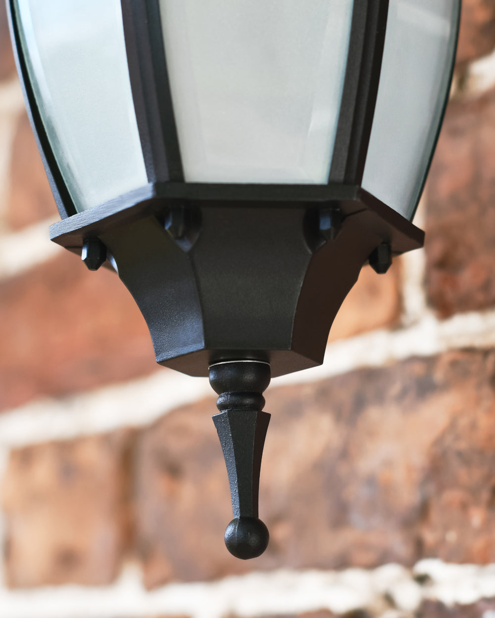 Magnified view of the base finial