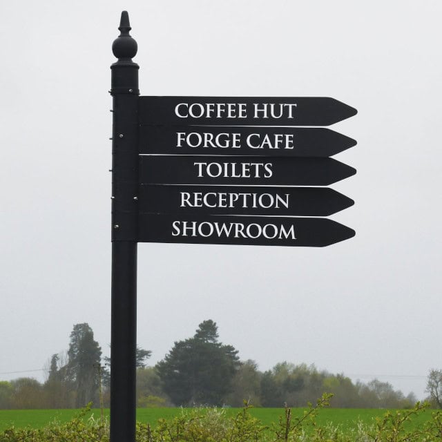 'Margam' Lamp Post Black Finger Sign - thumbnail