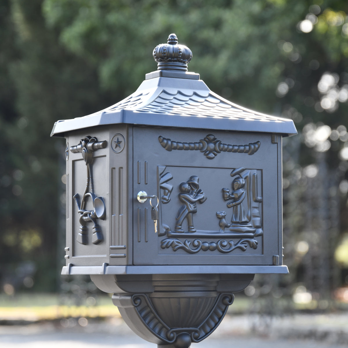 Matt Black 'Huntley' Freestanding Post Box retrieval door