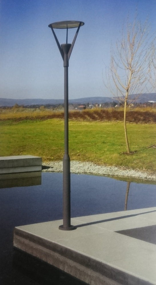 Minimalistic Modern Lamp Post and Lantern