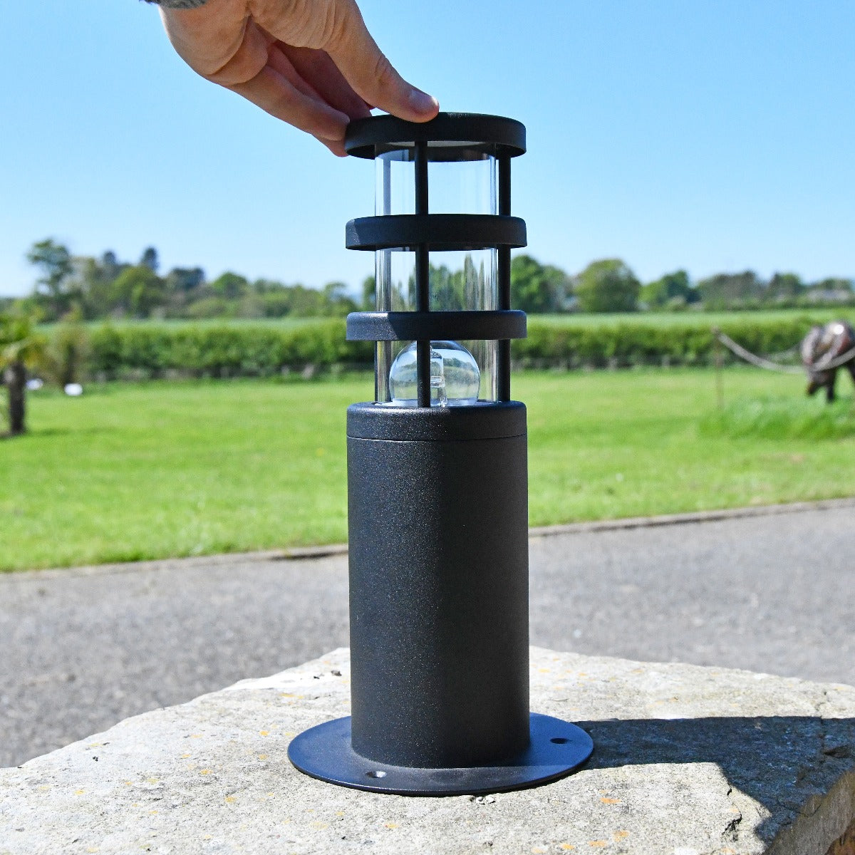 Modern Black Stainless Steel Pillar Light Scale