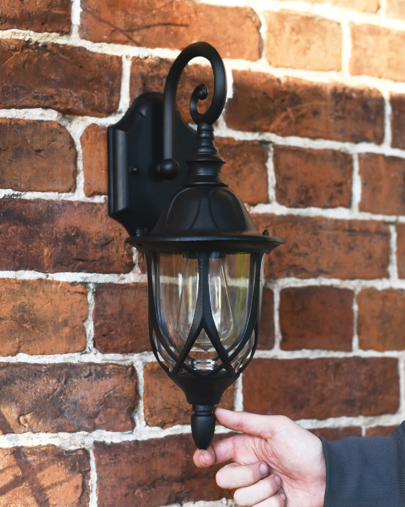 Life size scale of the 'Moreton' wall light 