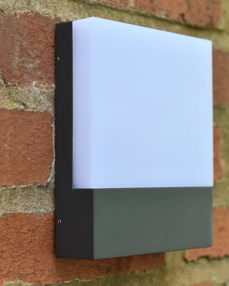 Side profile of the 'Naworth' light in situ
