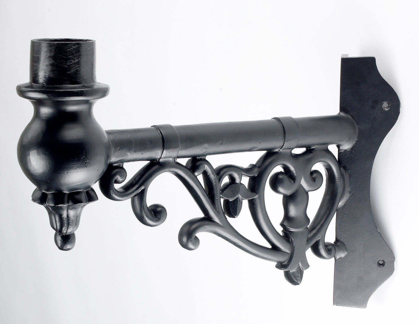 Belgravia Wall Light On Ornate Corner Bracket