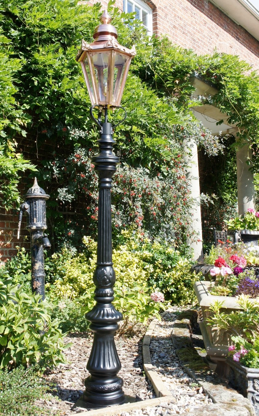 Ornate Lamp Post with Hexagonal Lantern