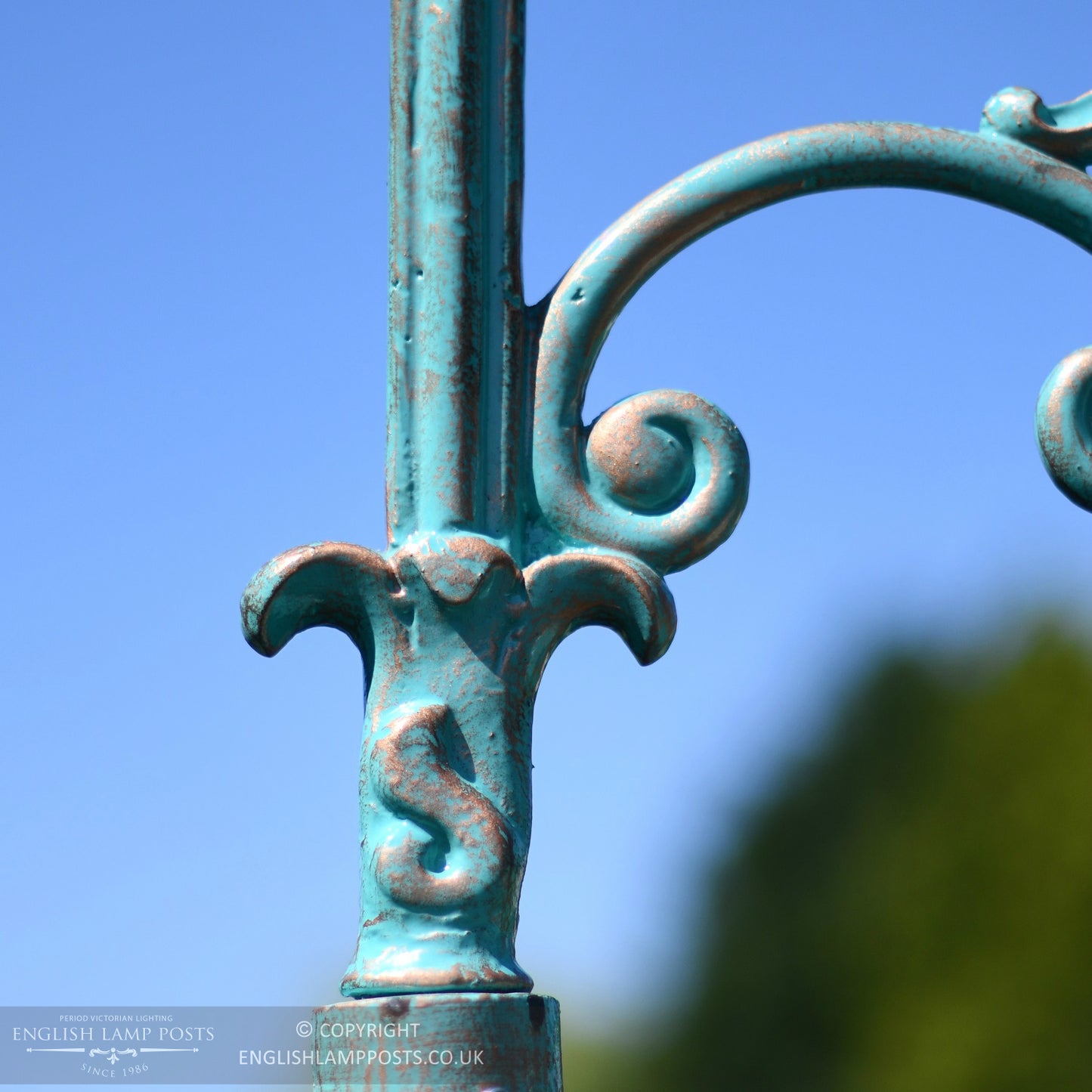 Pale Green Cast Iron Lamp Post Bracket